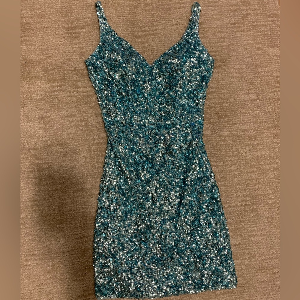 Sherri Hill Short Dress!